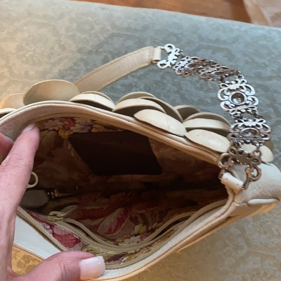 Handbag - Picture 3 of 3